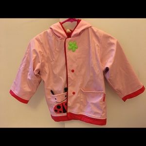 Skip hop raincoat-lady bug